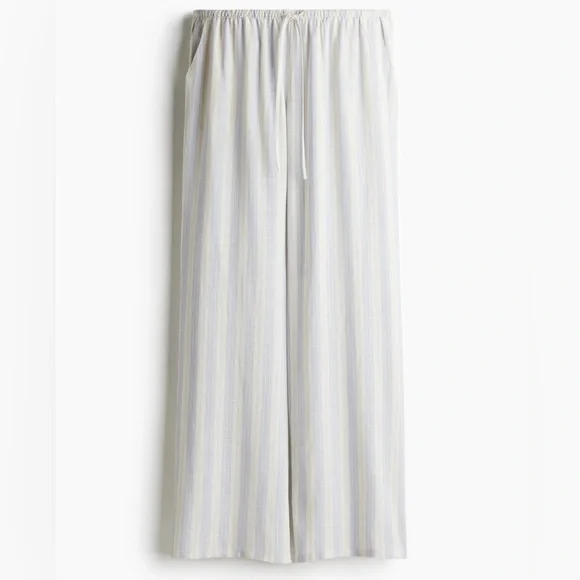 Light and Airy Striped Pull On Pants - Picture 2 of 5